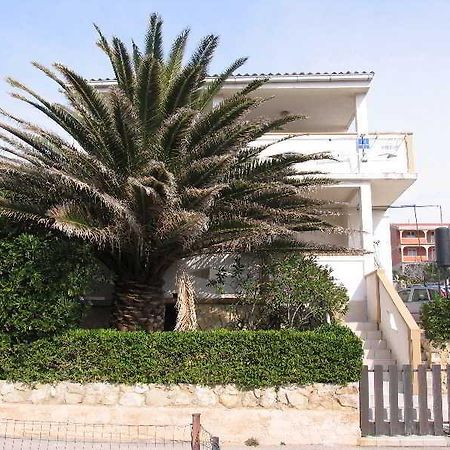 Ljuba Stara Novalja Exterior foto